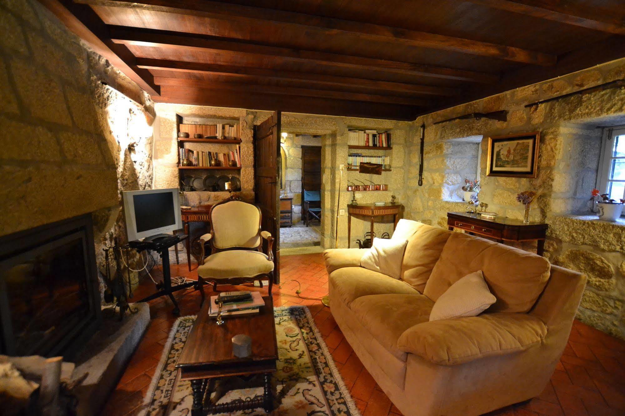 Casa Das Paredes Фафе Екстериор снимка